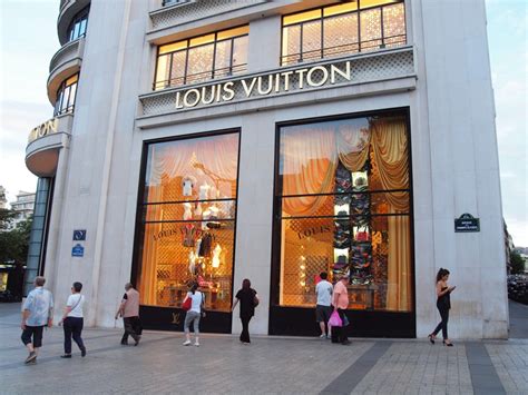 chanel and louis vuitton address in paris|Designer Outlet Boutique Shopping near Paris .